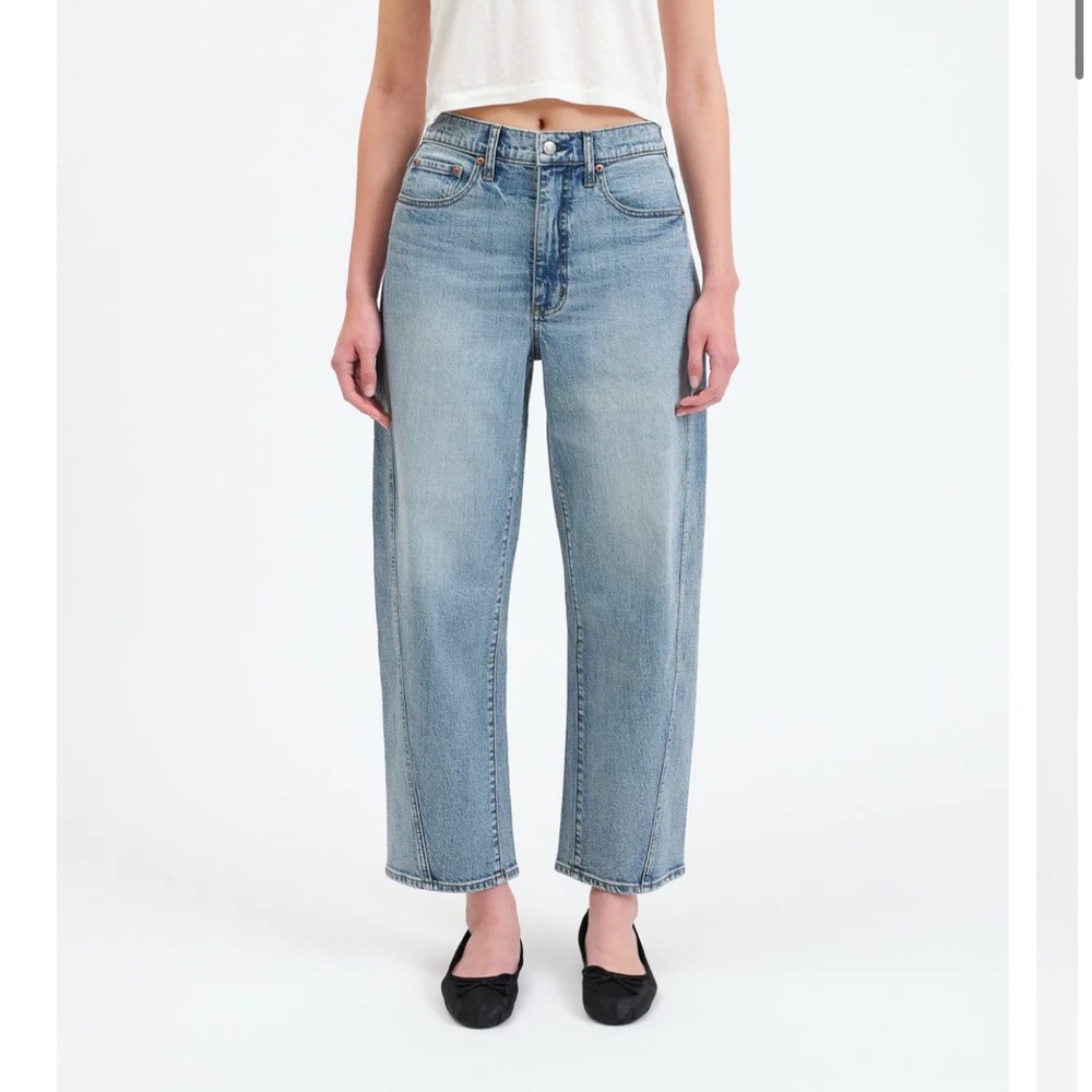 Daze Light Wash High Waisted Barrel Jeans